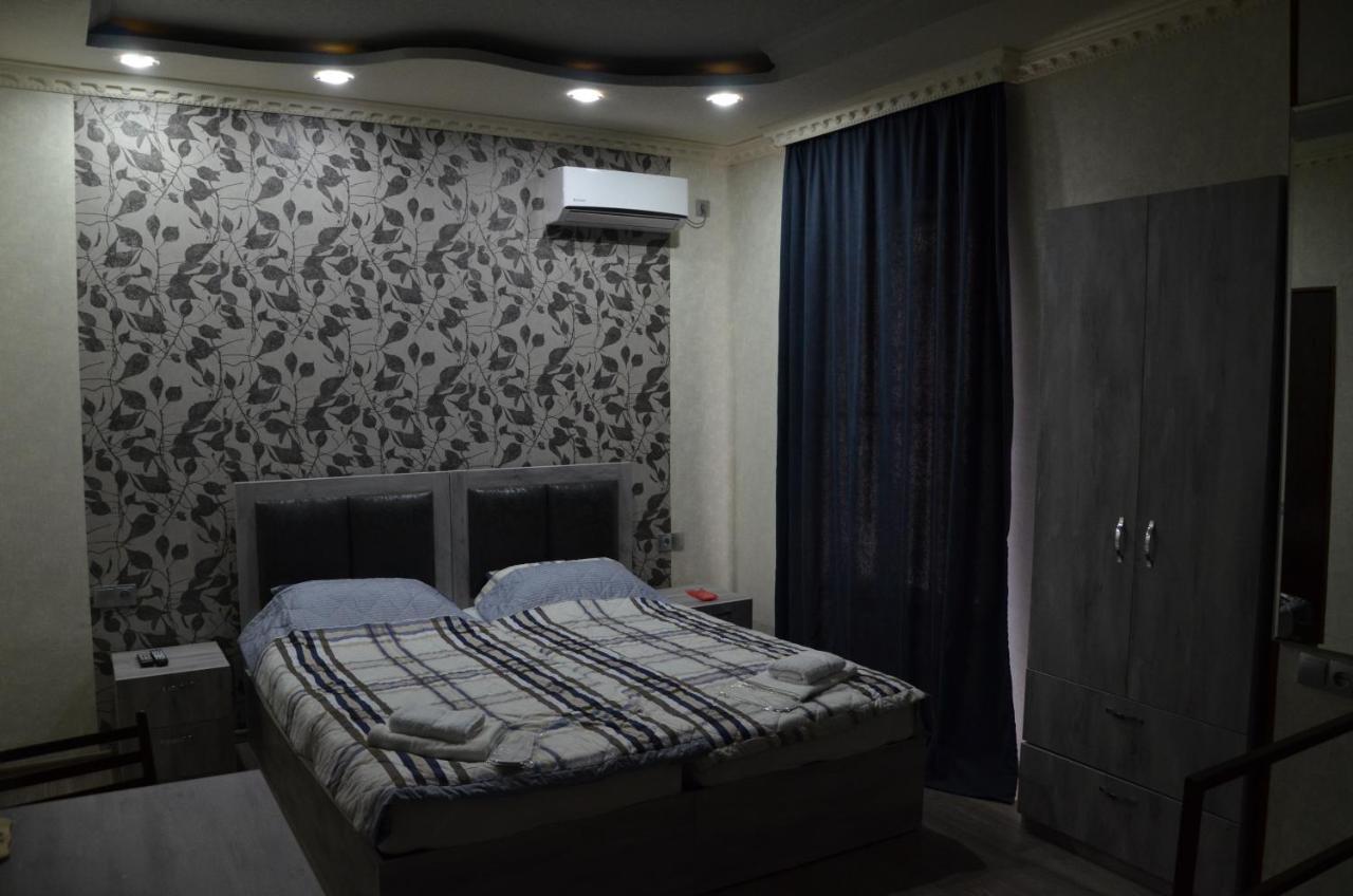 Guest House Uta Tbilisi Exterior photo