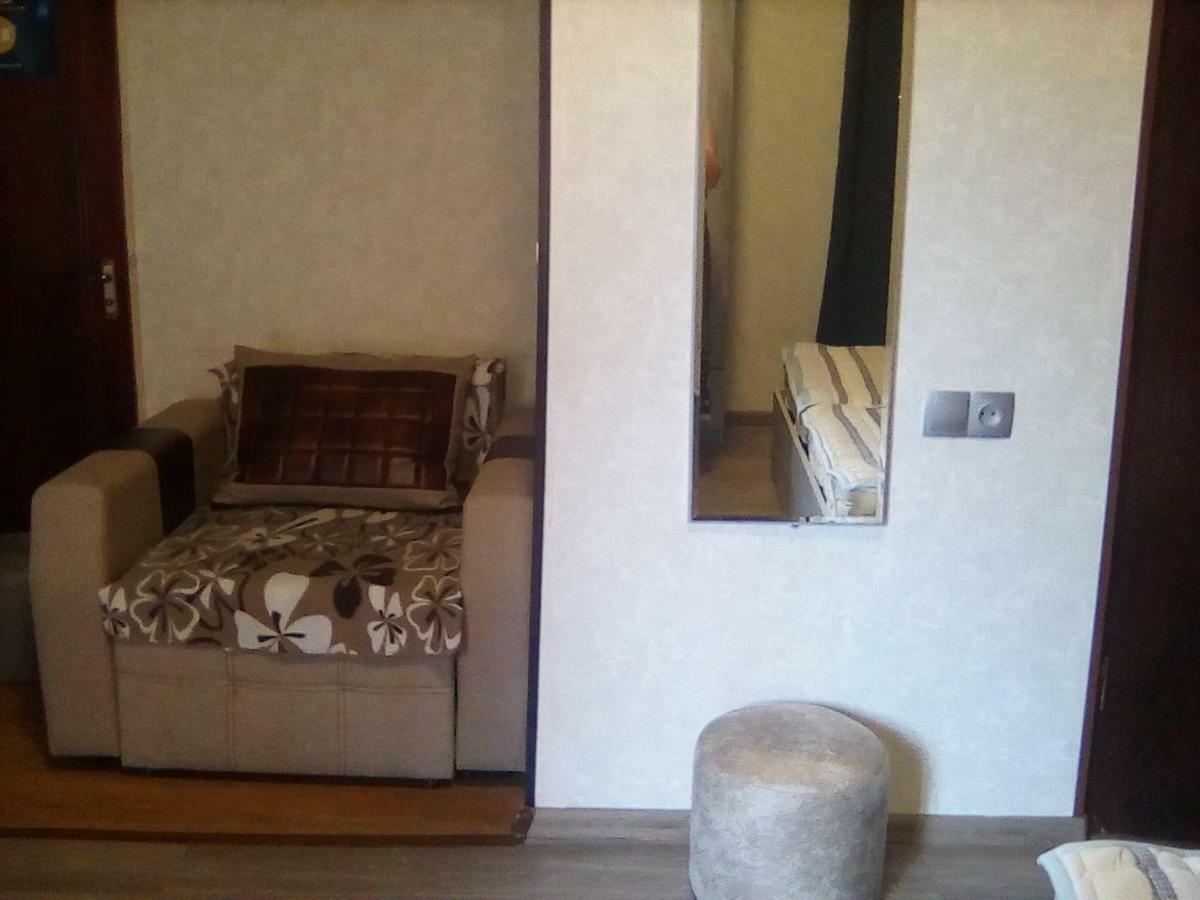 Guest House Uta Tbilisi Exterior photo